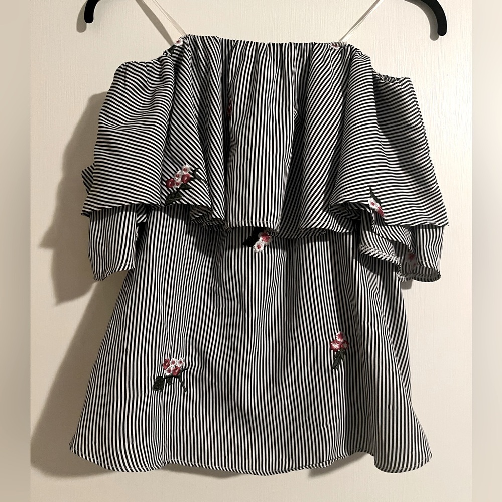 Classic pinstripe off-shoulder ruffle top with cherry blossom detail - Sz S